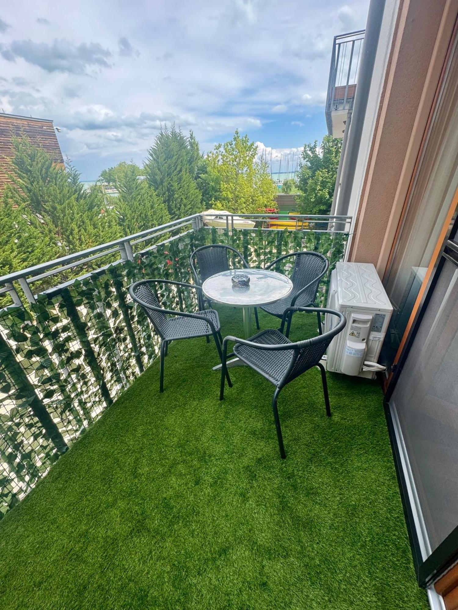 Silver Marina Apartment-Orzoett Melygarazs Balatonfüred Esterno foto